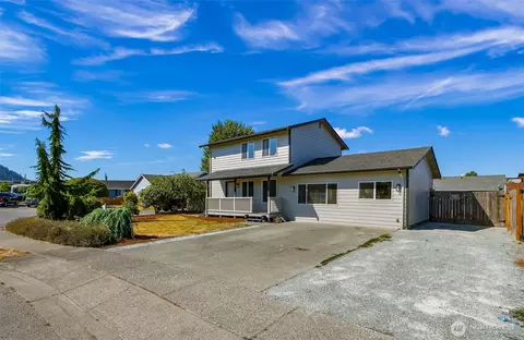 1015 S 25th St, Mount Vernon, WA 98274