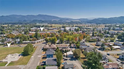View/Area - 1565 Sorenson Ave, Enumclaw, WA 98022 photo 2 of 3