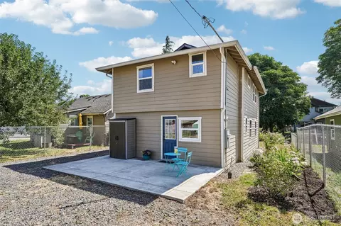 Exterior - 265 17th Ave, Longview, WA 98632 photo 7 of 11