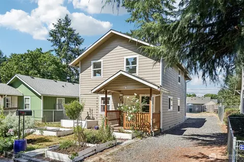 Exterior - 265 17th Ave, Longview, WA 98632 photo 2 of 11