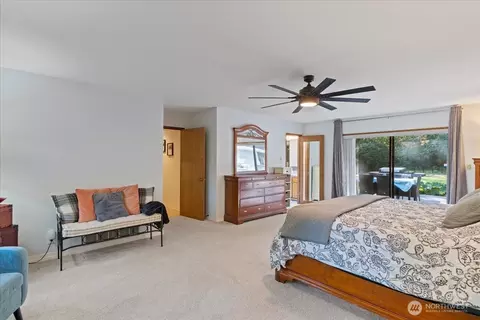 Bedroom - 701 175th St SW, Bothell, WA 98012 photo 1 of 5