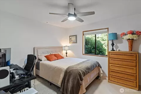 Bedroom - 701 175th St SW, Bothell, WA 98012 photo 5 of 5