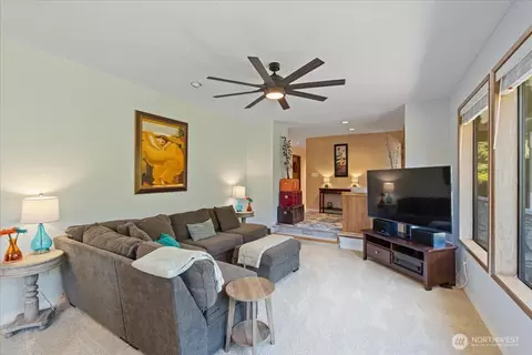 Living - 701 175th St SW, Bothell, WA 98012 photo 2 of 5