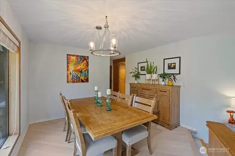 Dining - 701 175th St SW, Bothell, WA 98012 photo 2 of 5