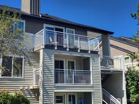 12303 Harbour Pointe Blvd #W203, Mukilteo, WA 98275