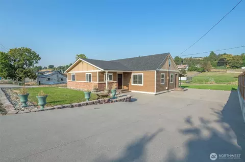 2331 NW Columbia Ave, East Wenatchee, WA 98802