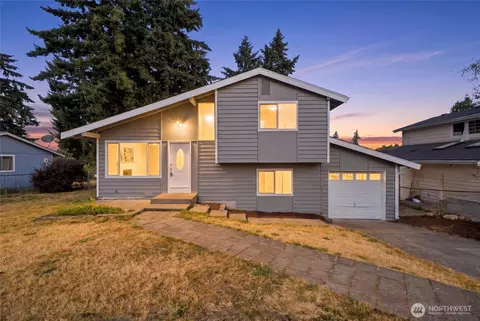 29821 47th Pl S, Auburn, WA 98001