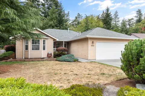2042 Doe Dr, Oak Harbor, WA 98277