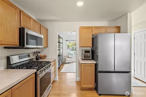 Kitchen - 19109 206th St E, Orting, WA 98360 photo 3 of 3