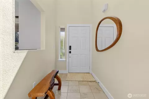 Entry Way - 19109 206th St E, Orting, WA 98360 photo 1 of 3