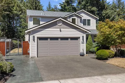 Exterior - 19109 206th St E, Orting, WA 98360 photo 3 of 4