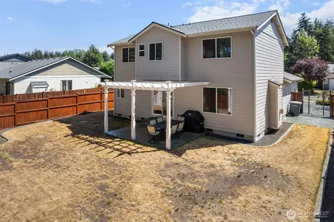 Exterior - 19109 206th St E, Orting, WA 98360 photo 2 of 4