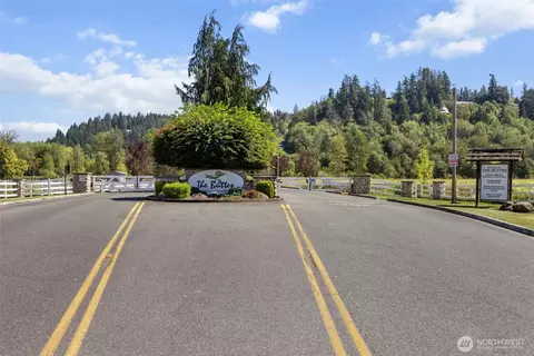 View/Area - 19109 206th St E, Orting, WA 98360 photo 4 of 4