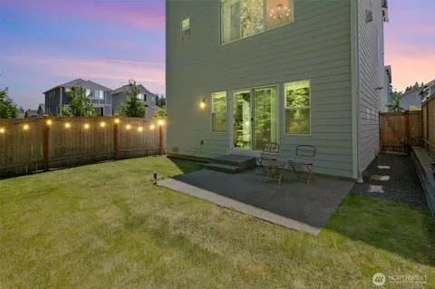 Exterior - 19611 3rd Dr SE, Bothell, WA 98012 photo 6 of 7
