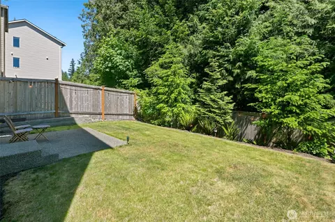 Exterior - 19611 3rd Dr SE, Bothell, WA 98012 photo 3 of 7