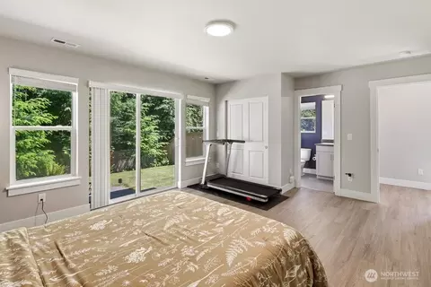 Bedroom - 19611 3rd Dr SE, Bothell, WA 98012 photo 2 of 4