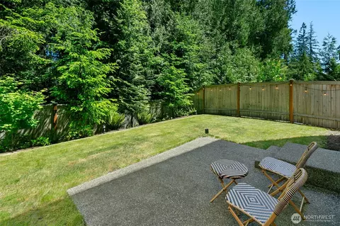 Exterior - 19611 3rd Dr SE, Bothell, WA 98012 photo 4 of 7