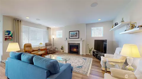 Living - 3584 Elmont Ave, Enumclaw, WA 98022 photo 1 of 1