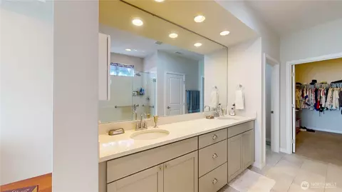 Bath - 3584 Elmont Ave, Enumclaw, WA 98022 photo 1 of 4