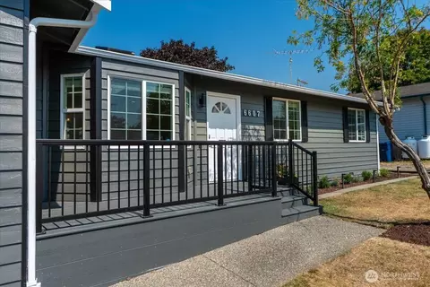 6607 69th St NE, Marysville, WA 98270