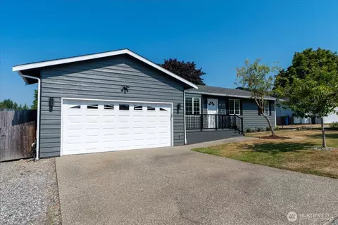 6607 69th St NE, Marysville, WA 98270