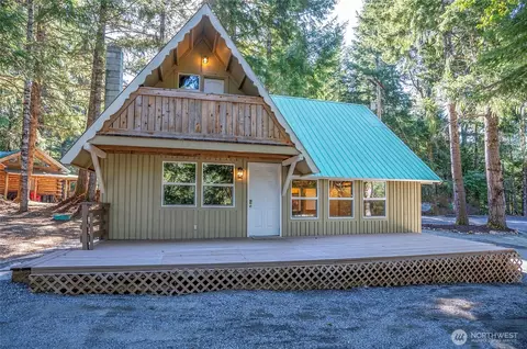 120 Cascade Dr, Packwood, WA 98361
