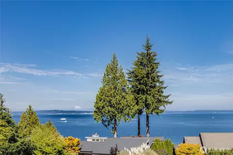 65 Montgomery Ct, Port Ludlow, WA 98365