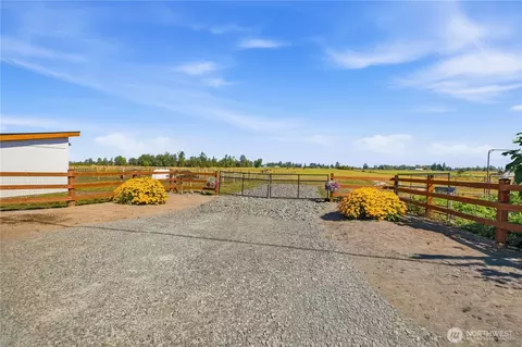 23130 SE 464th St, Enumclaw, WA 98022 photo 2