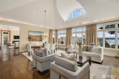 Living - 463 39th Ave E, Seattle, WA 98112 photo 2 of 6