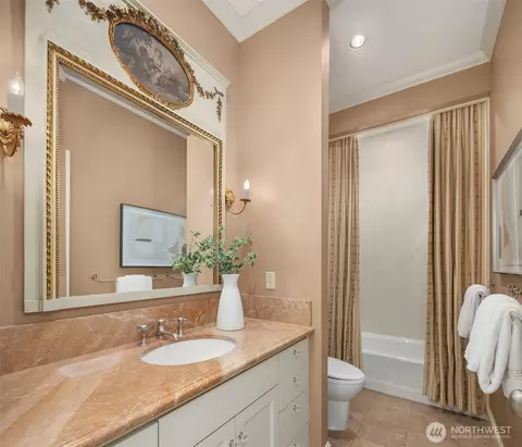 Bath - 463 39th Ave E, Seattle, WA 98112 photo 3 of 4