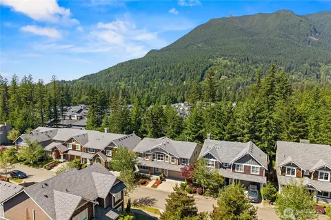 3098 SE 16th St, North Bend, WA 98045