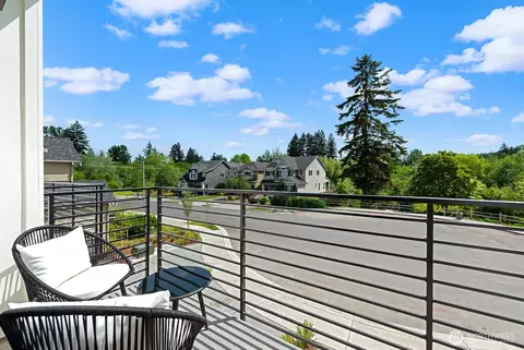 Exterior - 17116 35th Dr SE #B4, Bothell, WA 98012 photo 3 of 3