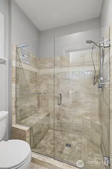 Bath - 16342 17th Ave SE, Mill Creek, WA 98012 photo 3 of 4