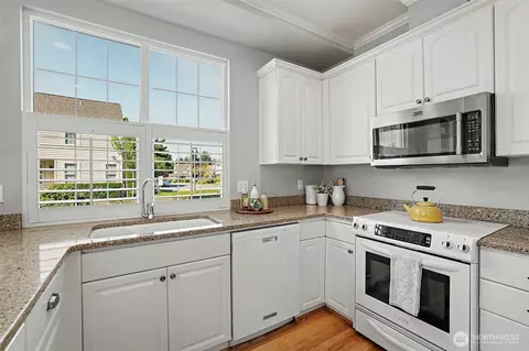 Kitchen - 16342 17th Ave SE, Mill Creek, WA 98012 photo 1 of 2