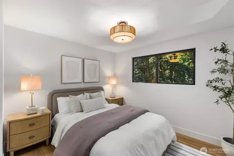 Bedroom - 22905 35th Ave SE, Bothell, WA 98021 photo 4 of 5