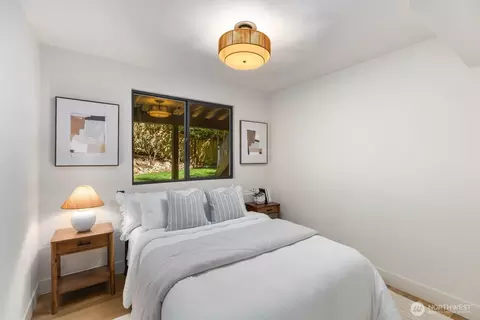 Bedroom - 22905 35th Ave SE, Bothell, WA 98021 photo 5 of 5