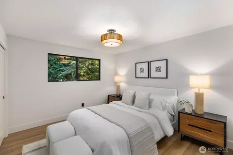 Bedroom - 22905 35th Ave SE, Bothell, WA 98021 photo 3 of 5