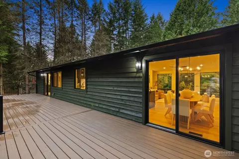 Exterior - 22905 35th Ave SE, Bothell, WA 98021 photo 6 of 6