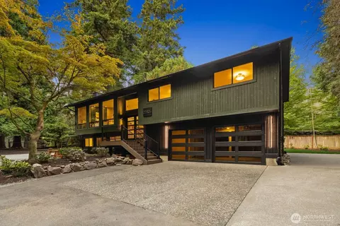 Exterior - 22905 35th Ave SE, Bothell, WA 98021 photo 2 of 6