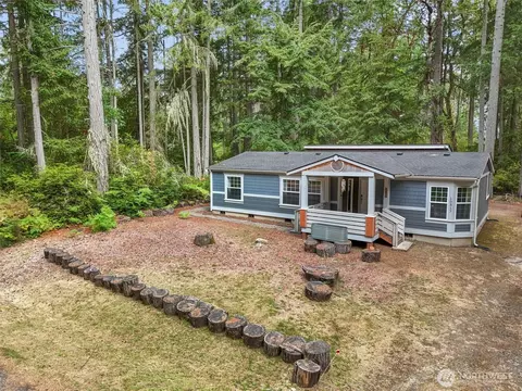 10517 Matthews Way, Anderson Island, WA 98303