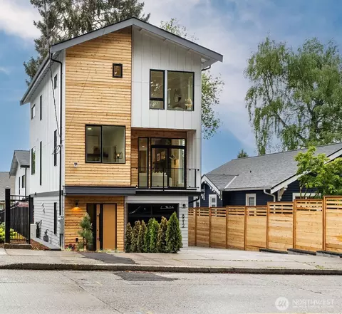 8512 15th Ave NE, Seattle, WA 98115