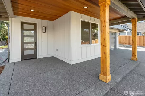 Exterior - 2746 Sunset Ct, Steilacoom, WA 98388 photo 4 of 8