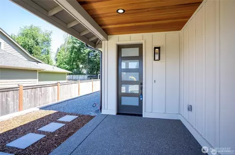 Exterior - 2746 Sunset Ct, Steilacoom, WA 98388 photo 5 of 8