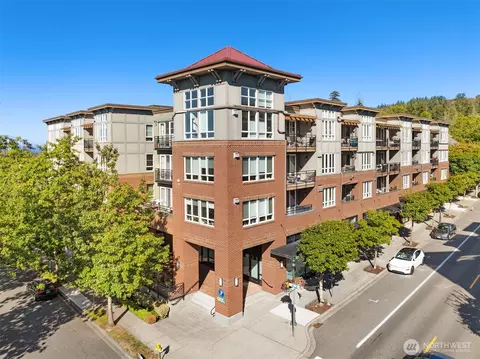 1880 25th Ave NE #210, Issaquah, WA 98029