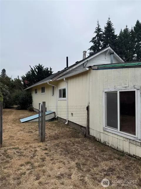 320 E Oakview Ave, Centralia, WA 98531 photo 3