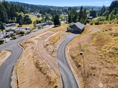 125 Brook Valley Rd, Kelso, WA 98626