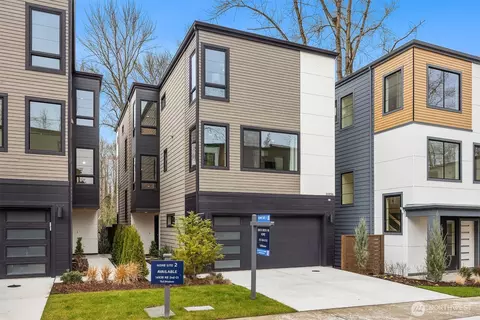 14856 NE Hs Apt 3 Ne 2nd Ct, Bellevue, WA 98007