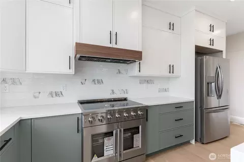 Kitchen - 45 Tamerlane Lp, Sequim, WA 98382 photo 3 of 5