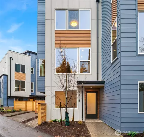 217 NE 75th St, Seattle, WA 98115