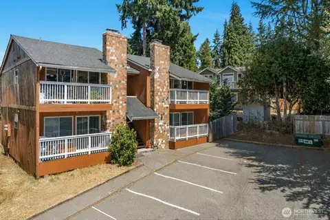 10016 NE 117th Ct, Kirkland, WA 98034